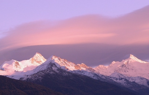 Top 10 Most Expensive Countries For Travelers