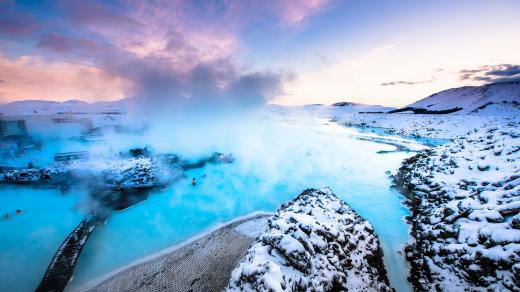 How much currency to bring to vacation to  Reykjavík, Iceland