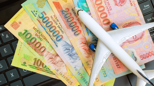 Top 4 Tips for Managing Foreign Currency During Holiday Travel