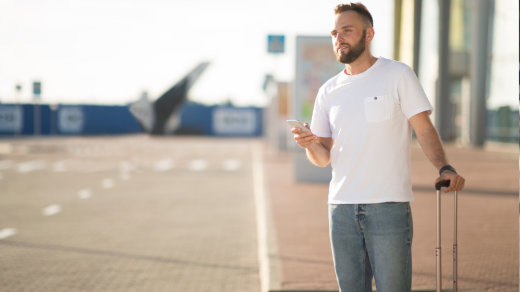 The Modern Traveler's Currency Strategy: What 1,000 international travelers told us