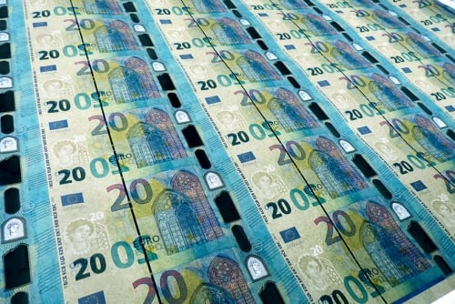 New Euro Banknote Starts Circulating