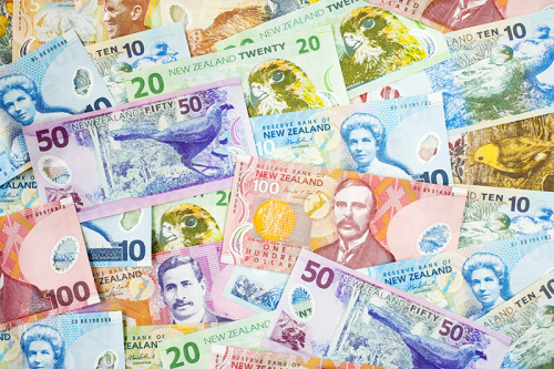How to Know If Your Currency Is Counterfeit or Not