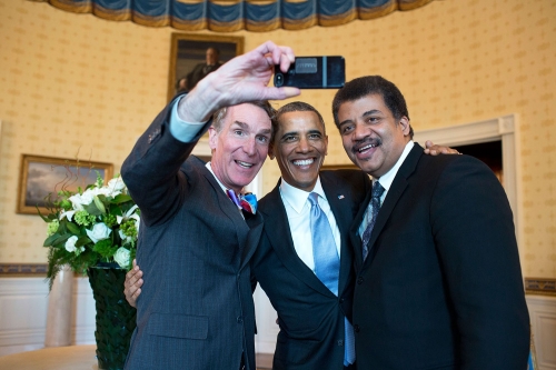 You Can Now Take Selfies Inside The White House 