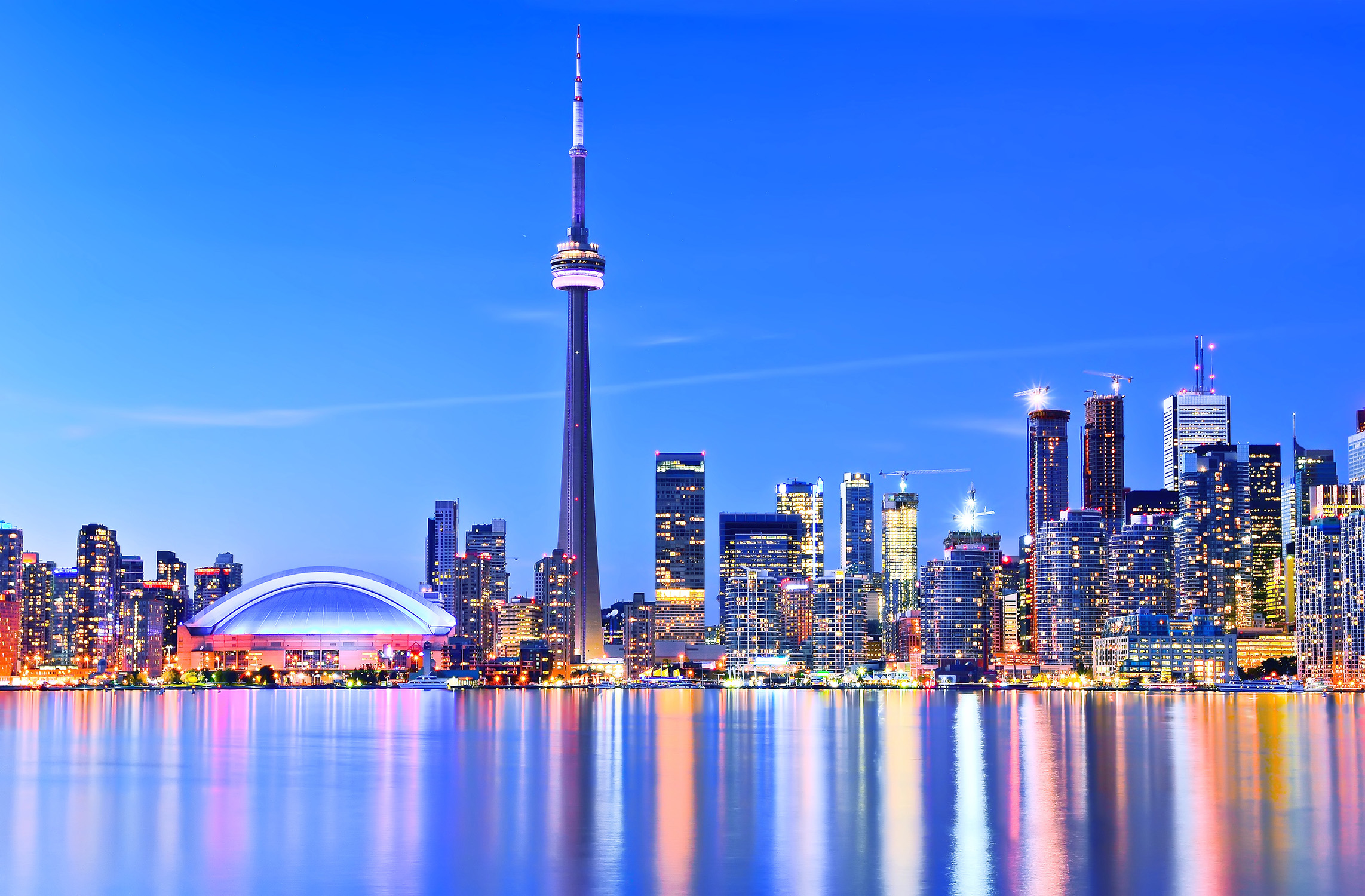 Exploring Toronto: A Comprehensive Travel Guide - Best Spents