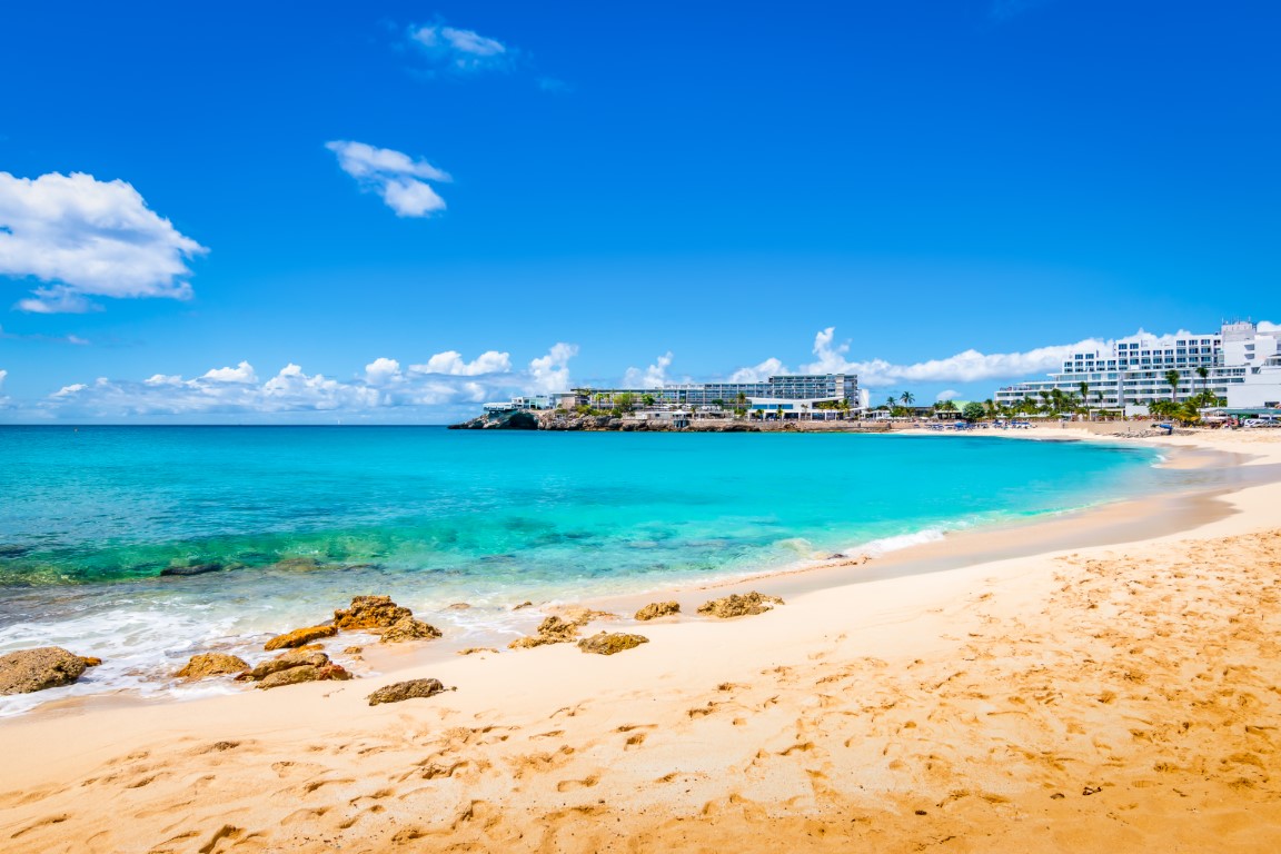 Maho bay beach, St Martin 