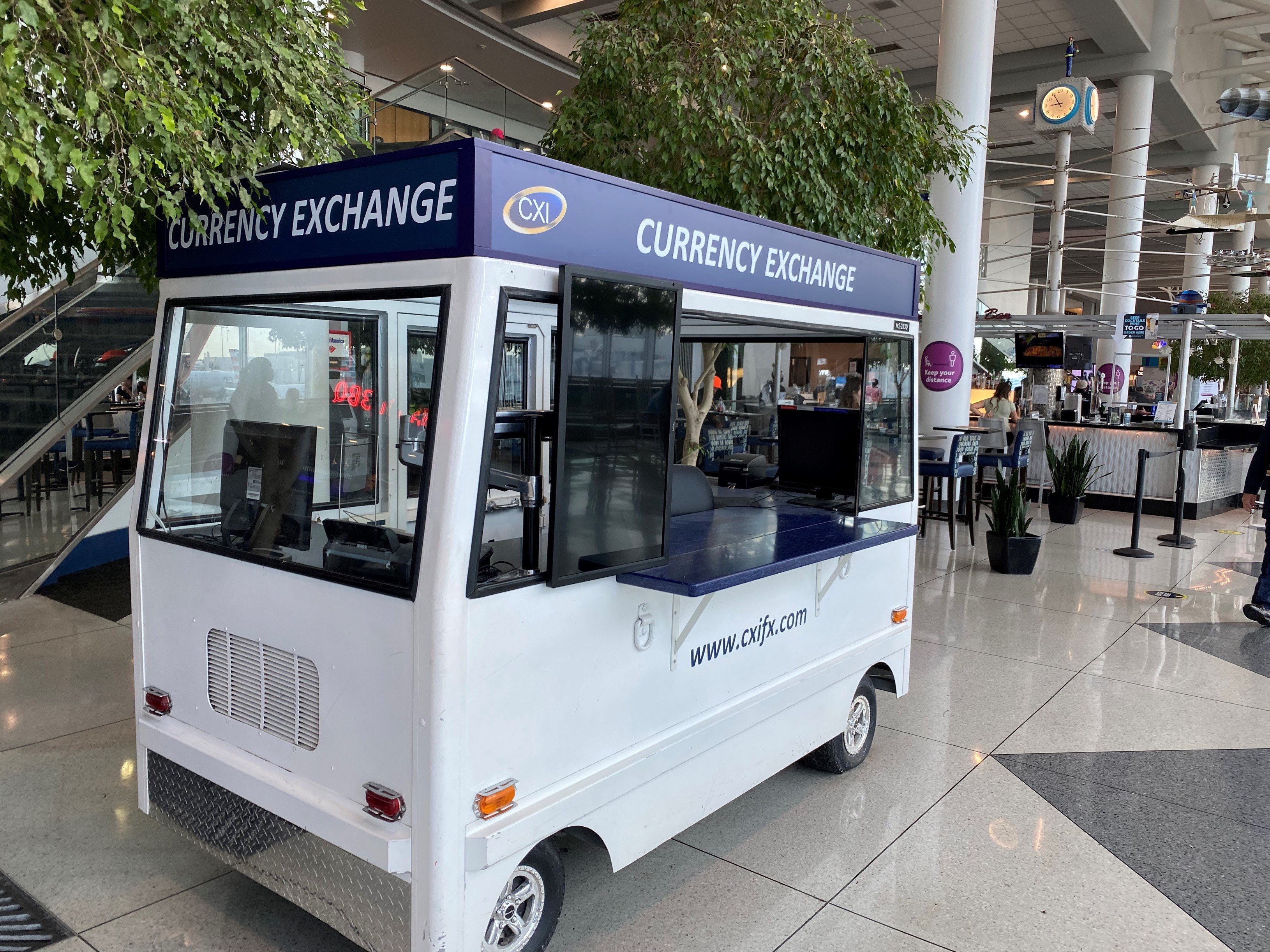 CLT Mobile Cart Atrium